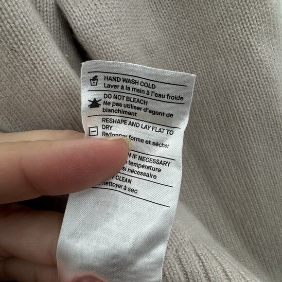 Vince 100% Cashmere V-Neck Sweater Sz L Taupe Tan Quiet Luxury Old Money Office - Picture 8 of 12